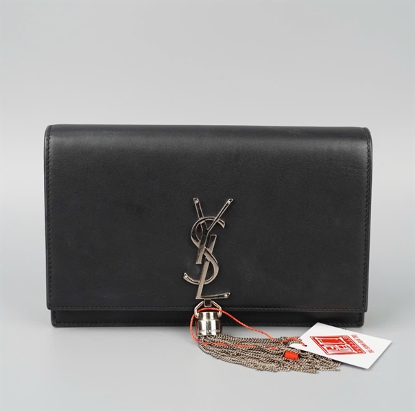 Túi YSL màu đen kèm tua rua sz19 KG+