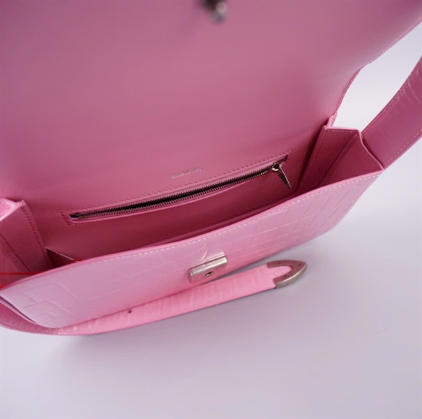 Túi Balenciaga kẹp nách màu hồng sz24 KG+