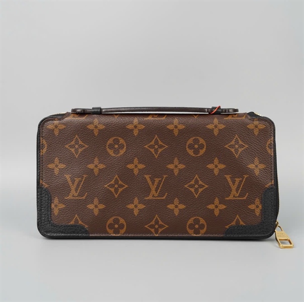 Túi LV clutch hoa nâu viền đen sz24 KG+