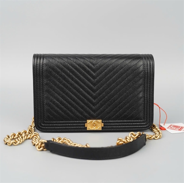 Túi Chanel Boy đen AGT1LGGC sz19 KG+