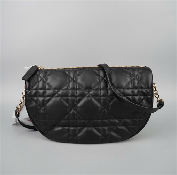 Túi Dior màu đen quai trắng sz29 KG+