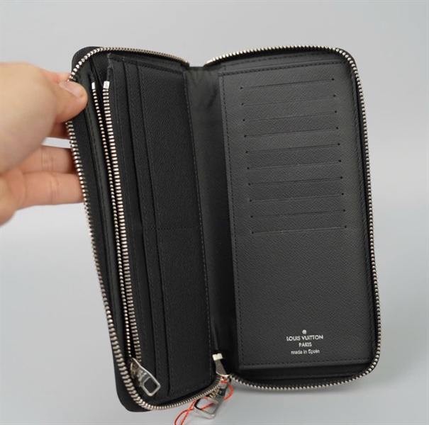 Ví LV ô vuông đen khóa zip KG+