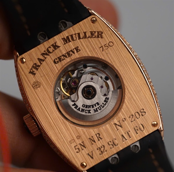 Đồng hồ Franck Muller mặt vuông viền đính đá dây đen (no208) (HC) KG+