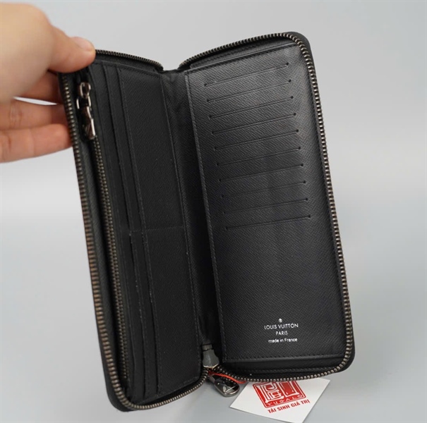 Ví LV hoa đen khóa zip KG+