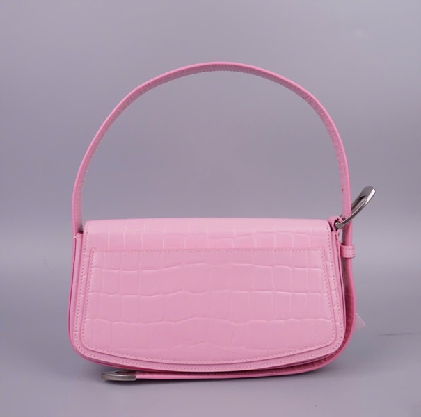 Túi Balenciaga kẹp nách màu hồng sz24 KG+
