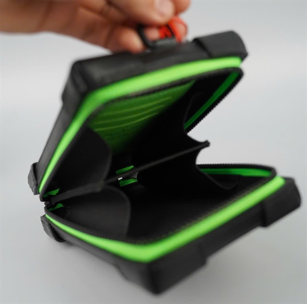 Túi LV trunk thêu hình viền xanh lá sz11 KG+