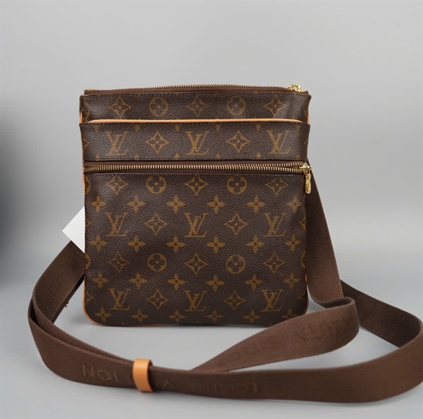Túi LV đeo chéo hoa nâu AH4123 sz23 KG+