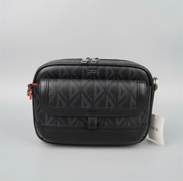 Túi Dior màu đen sz20 KG+