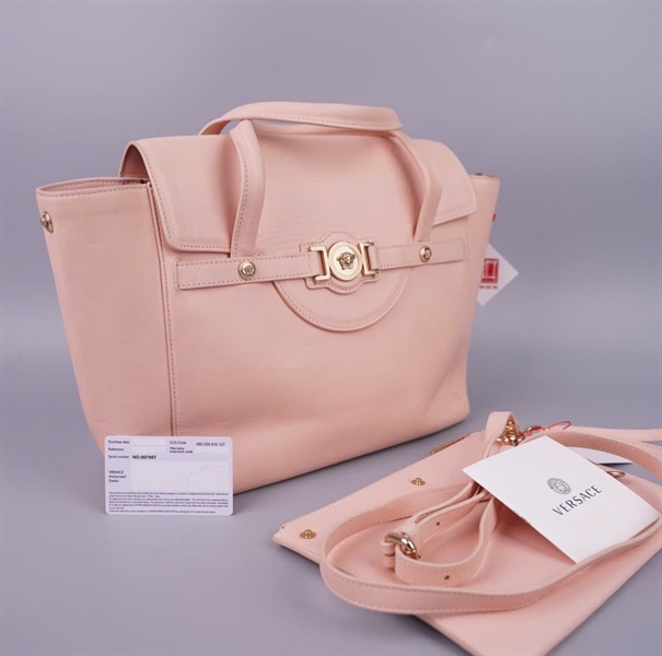 Túi Versace màu hồng nude kèm ví sz32 KG+