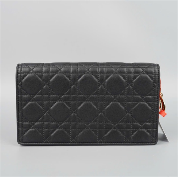 Túi Dior màu đen sz22 KG+