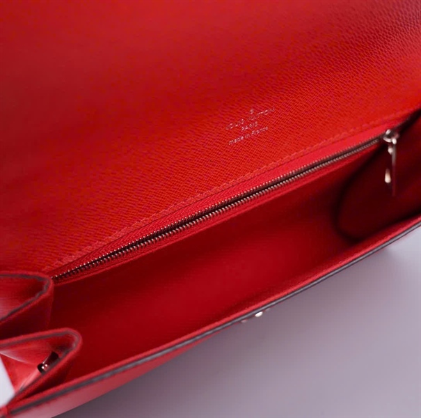 Túi LV handle vân đỏ logo nổi sz23 KG+