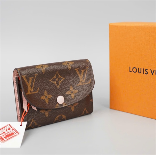 Ví LV hoa nâu nút hồng gập 2 (LT) KG+