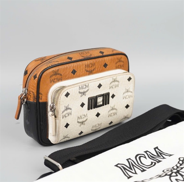 Túi MCM đen nâu trắng sz22 KG+