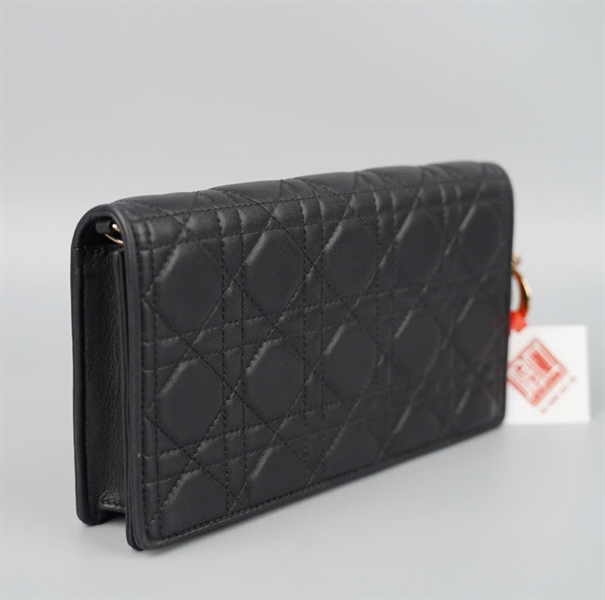 Túi Dior màu đen sz22 KG+