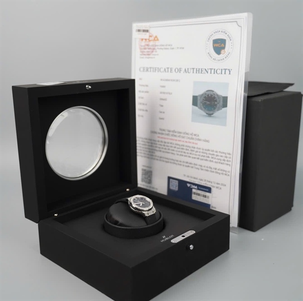 Đồng hồ Hublot mặt đinh đá có thẻ kiểm định (2066435) sz33 - new 100% (HC) +