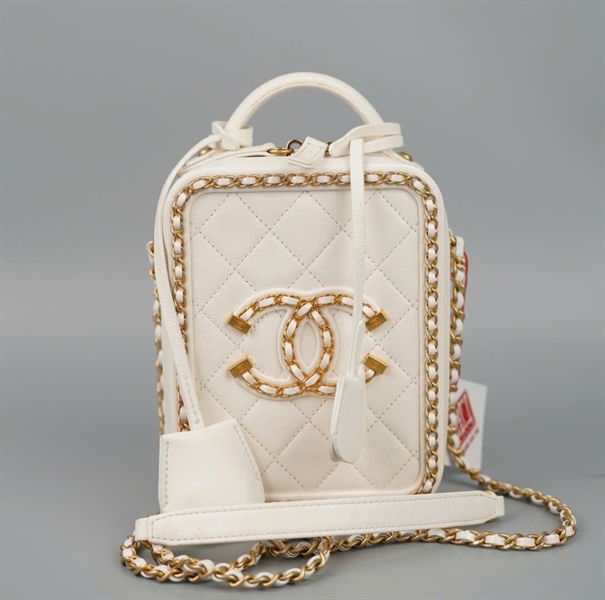 Túi Chanel vanity trắng (30013291) sz12 KG+