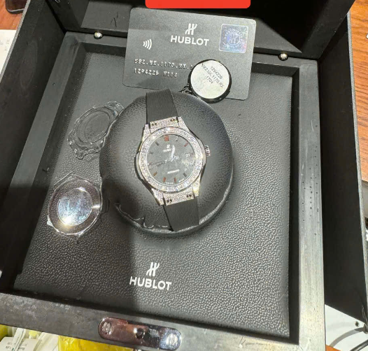 Đồng hồ hublot mặt tròn quai đen (1294226) (HC) +