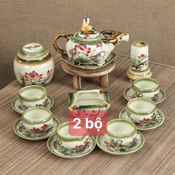 Bát Tràng - Bộ ấm chén trâu sen