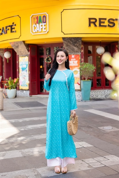 Áo dài suông tay liền có viền