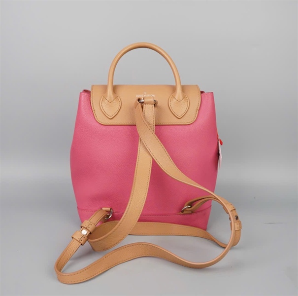 Balo LV hồng nắp nâu (BMC) KG+