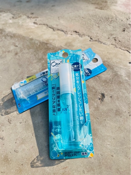 Xịt thơm miệng Sunstar Ora 2 Nhật Bản vị bạc hà