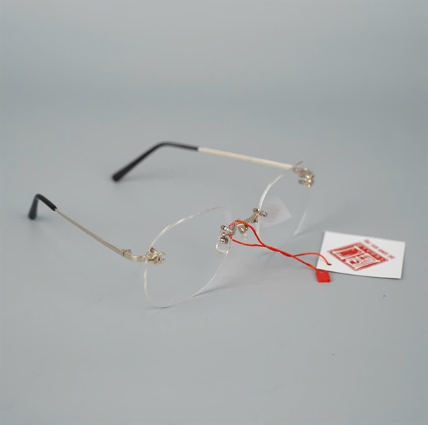 Kính Chanel vàng trắng nguyên khối gọng bạc (K14WG5419) KG+