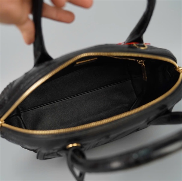 Túi Salvatore đen da trăn kèm chìa sz30 KG+