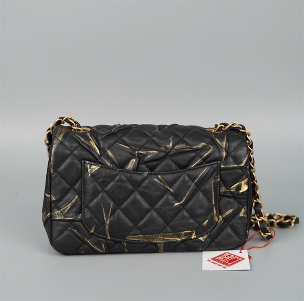 Túi Chanel Classic đen họa tiết vàng (T2H19GPG) sz20 (HC)+
