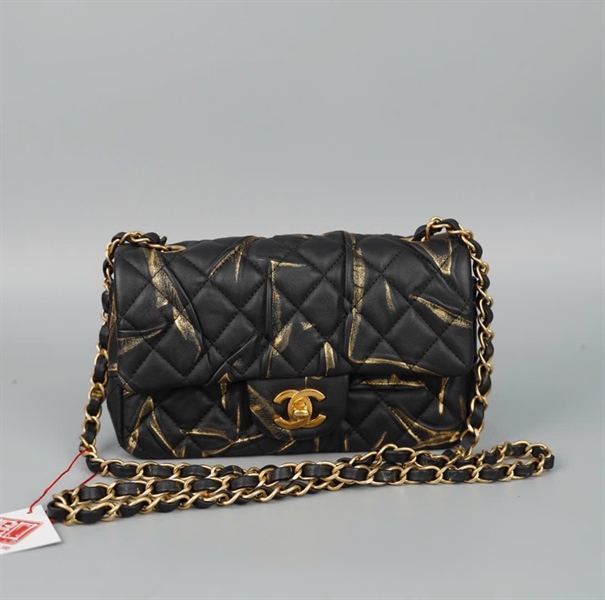 Túi Chanel Classic đen họa tiết vàng (T2H19GPG) sz20 (HC)+