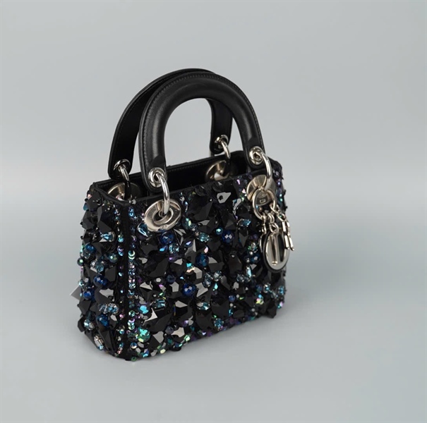 Túi Dior Lady đen đính đá (04-MA-0154) szmini (HC)+ 11/2023