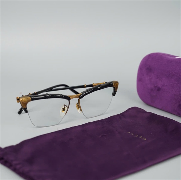 Mắt kính GG gọng vàng đen (5815) KG+