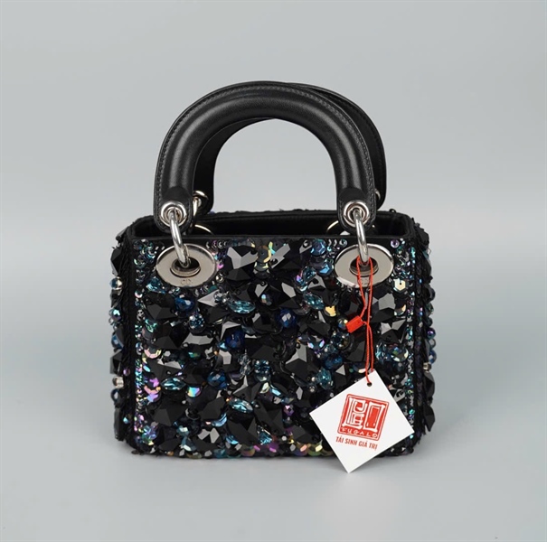 Túi Dior Lady đen đính đá (04-MA-0154) szmini (HC)+ 11/2023