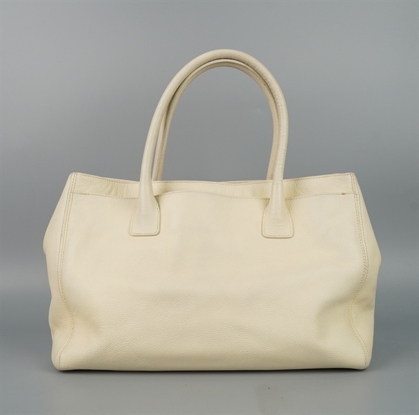 Túi Chanel trắng (9931931) sz37 KG+