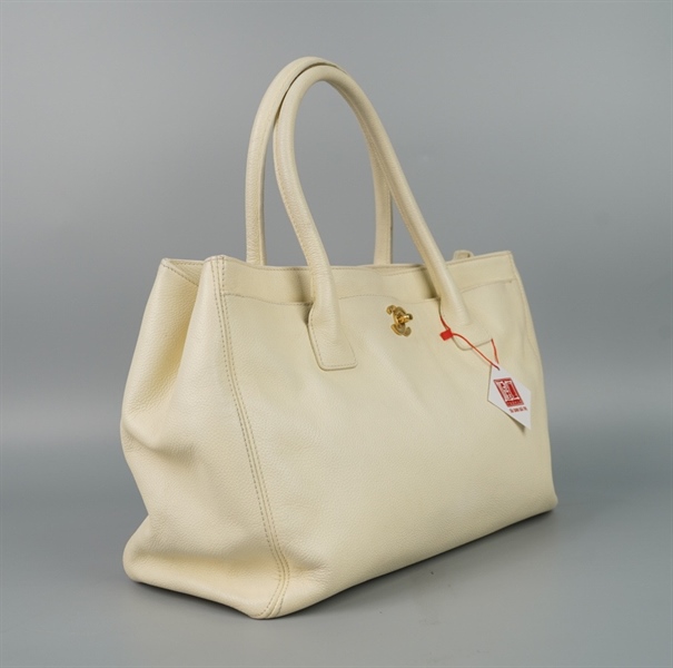 Túi Chanel trắng (9931931) sz37 KG+