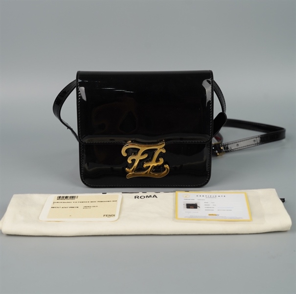 Túi Fendi đen bóng sz17 KG+