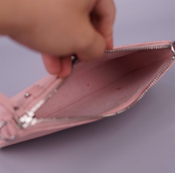 Túi LV Easy Pouch hồng 2 strap sz20 (BQ) KG+