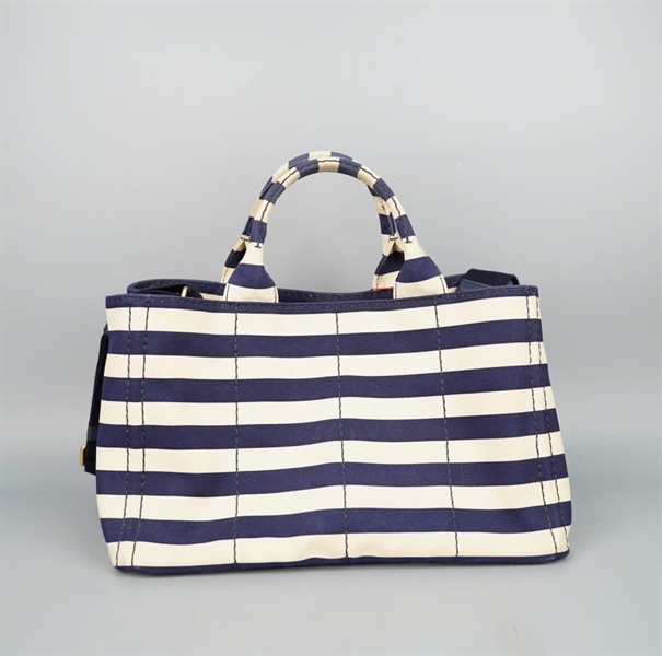 Túi Prada Handle trắng sọc xanh sz36 KG +