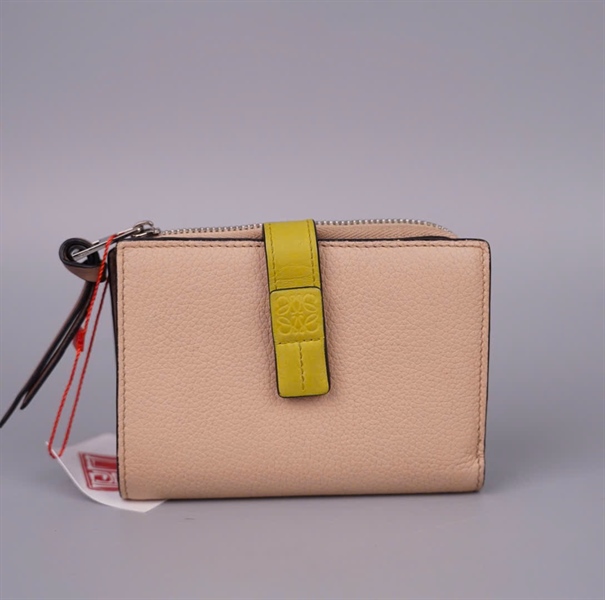 Ví Loewe nude gập 2 (062222) KG+