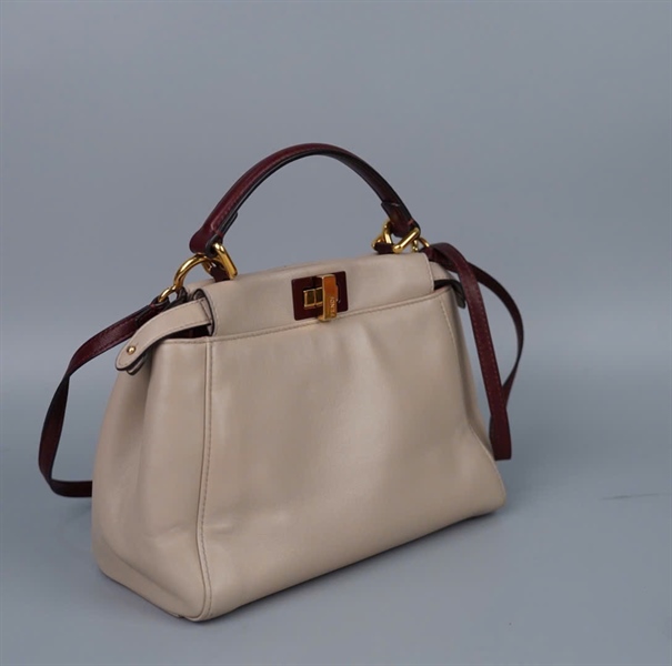 Túi Fendi xám có lót form sz23 (BQ) KG+