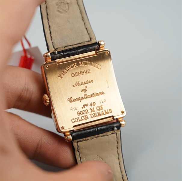 Đồng hồ Franck Muller mặt vuông quai đen (6002MQZ) KG+