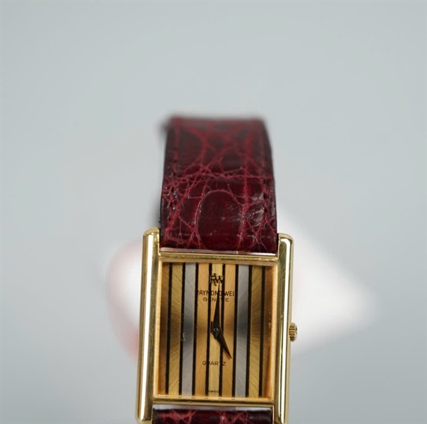 Đồng hồ Raymond Weil mặt vuông quai nâu (5767) KG+