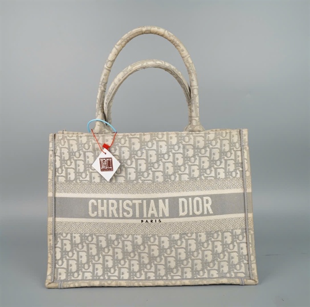 Túi Dior tote xám trắng (A-T) sz36 KG+