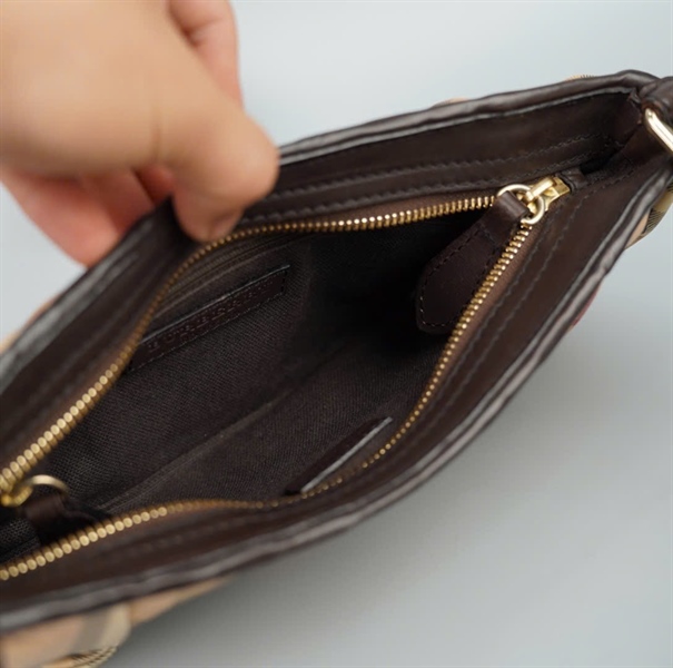 Túi BBR kẹp nách màu nâu sz28 (A-T) KG+