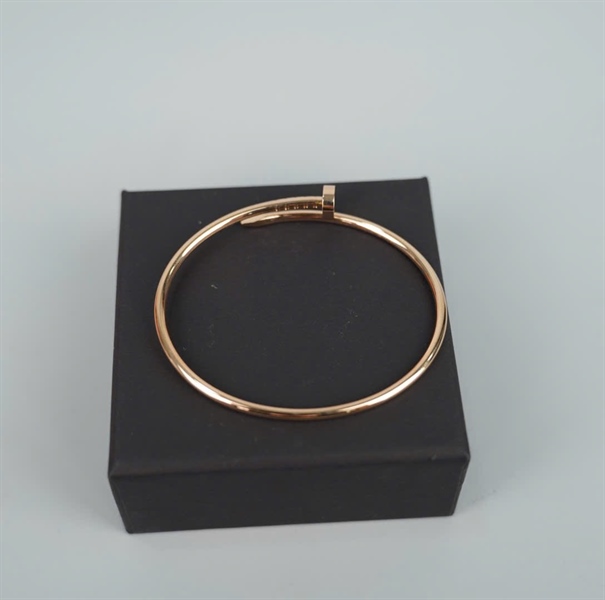 Vòng tay Cartier (YYD362) (A-T-Tag) có giấy kiểm định KG+