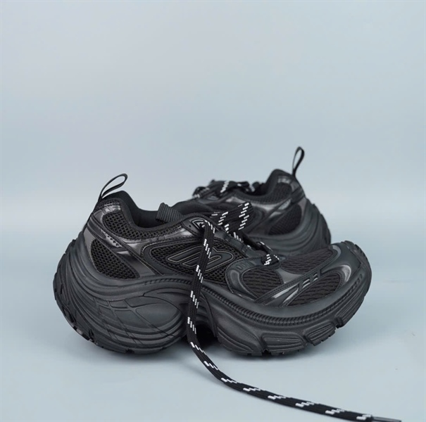 Giày Balenciaga màu đen (A-T) sz7 +