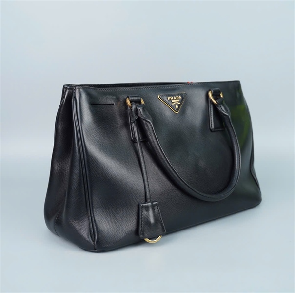 Túi Prada handle màu đen sz34 (A-T) KG+