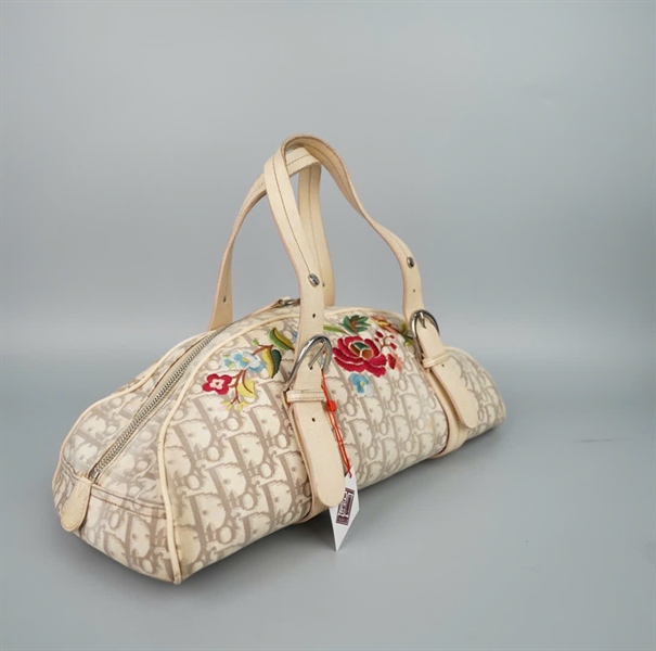 Túi Dior xám thêu hoa sz37 (A-T) KG+