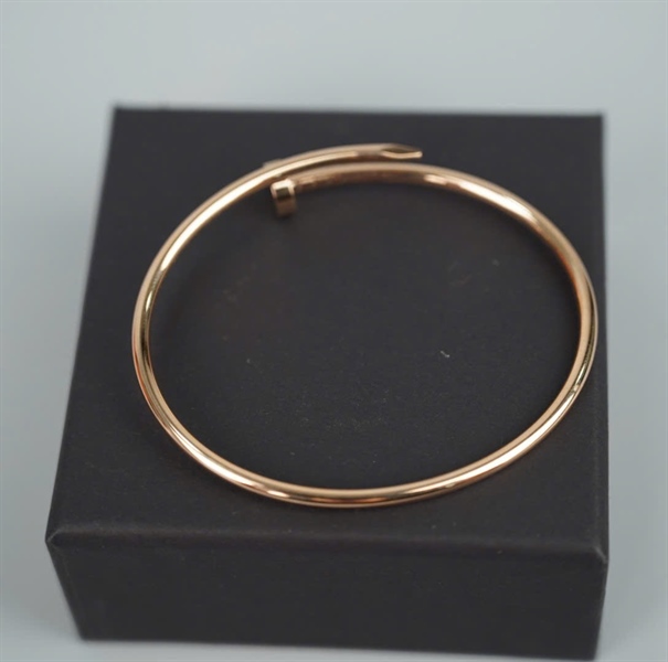 Vòng tay Cartier (YYD362) (A-T-Tag) có giấy kiểm định KG+