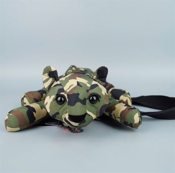 Gấu D&G màu xanh lính +