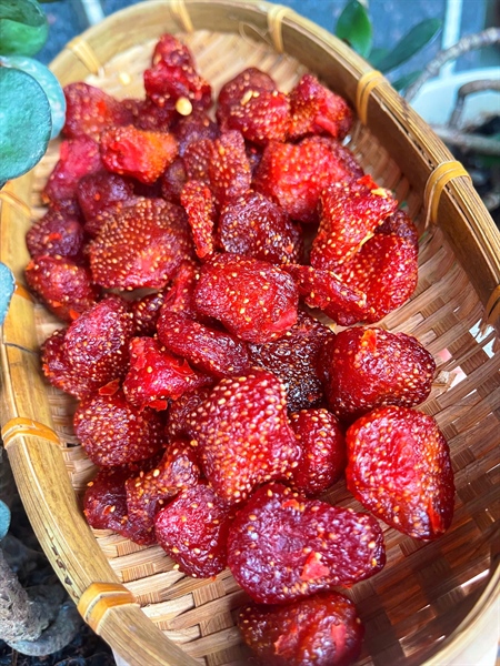 Dâu tây sấy dẻo muối ớt